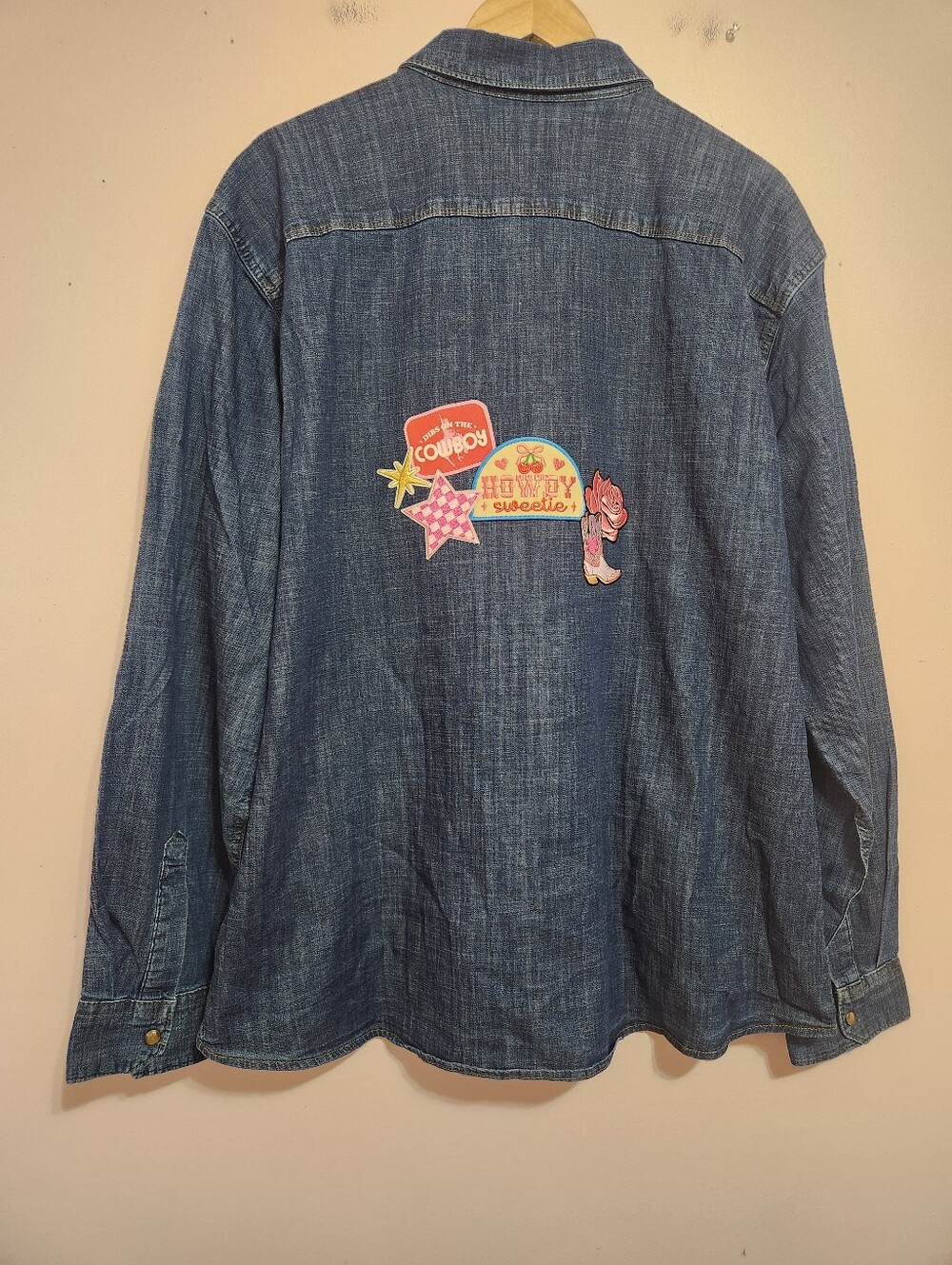 Wrangler Custom Patched Western Denim Snap Shirt Rodeo Festival Blue Size 2XL - Picture 3 of 9